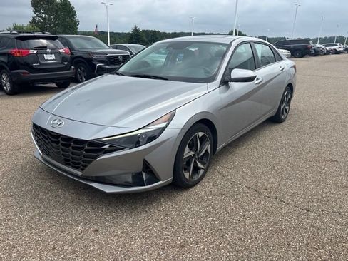 Used 2021 Hyundai Elantra SEL w/ Convenience + Premium Package FWD image 1