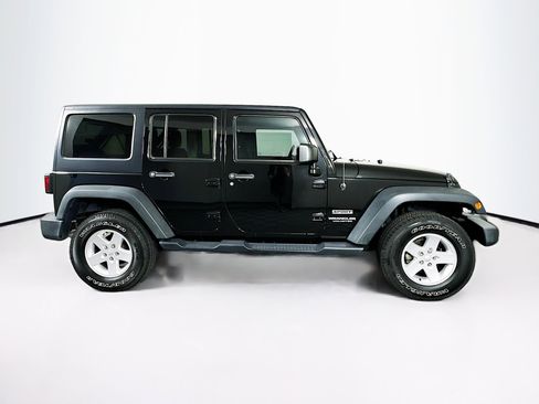 Used 2017 Jeep Wrangler Unlimited Sport w/ Quick Order Package 24S AWD/4WD image 10