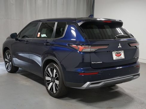 Used 2025 Mitsubishi Outlander SE AWD/4WD image 6