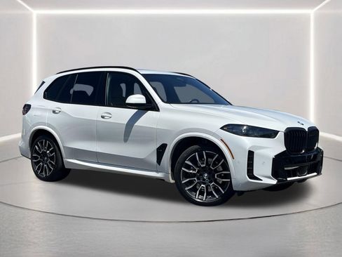 Used 2024 BMW X5 xDrive50e w/ M Sport Package image 2