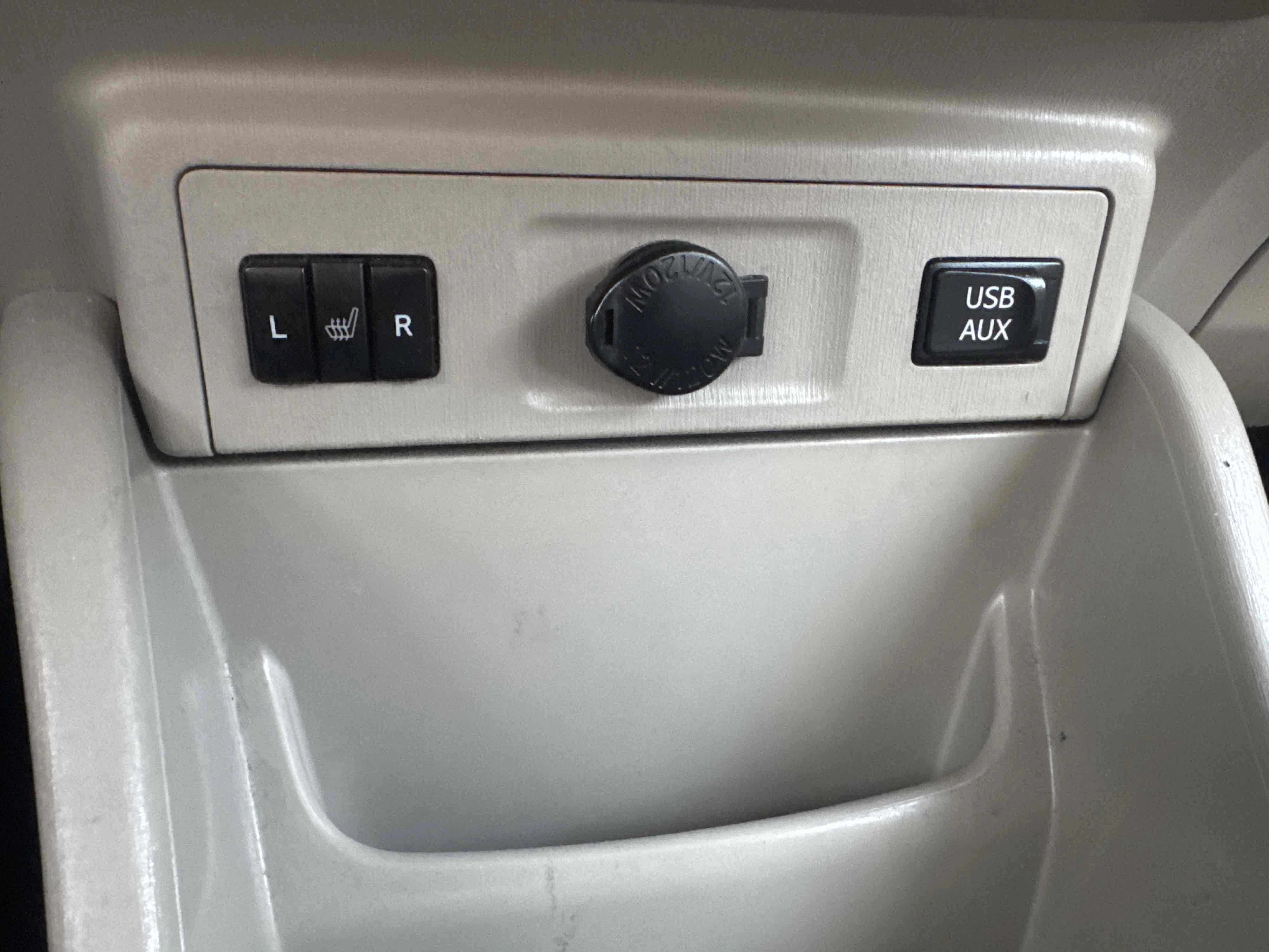 Used 2013 Toyota Prius V Five FWD image 25