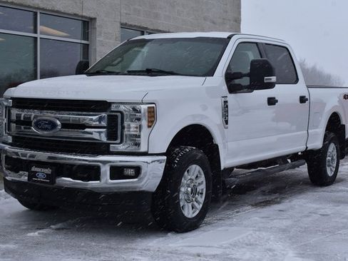Used 2019 Ford F250 XLT w/ XLT Value Package image 9