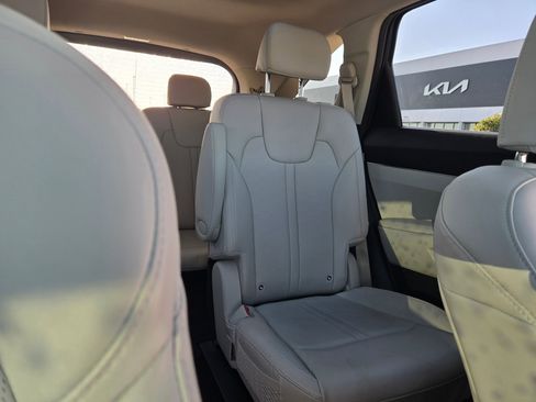 Certified 2025 Kia Sorento EX w/ EX Panoramic Sunroof Package image 14