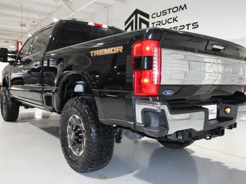 Used 2023 Ford F250 King Ranch w/ Tremor Off-Road Package AWD/4WD image 27