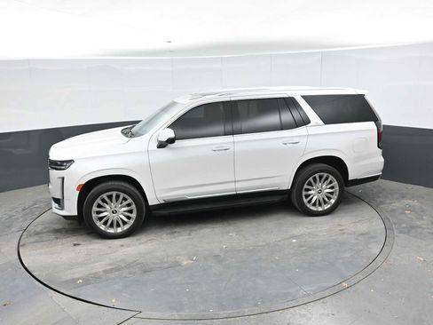 Used 2024 Cadillac Escalade Premium Luxury AWD/4WD image 14
