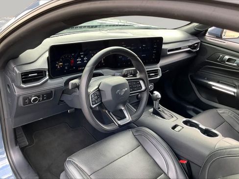 Used 2025 Ford Mustang Premium RWD image 16