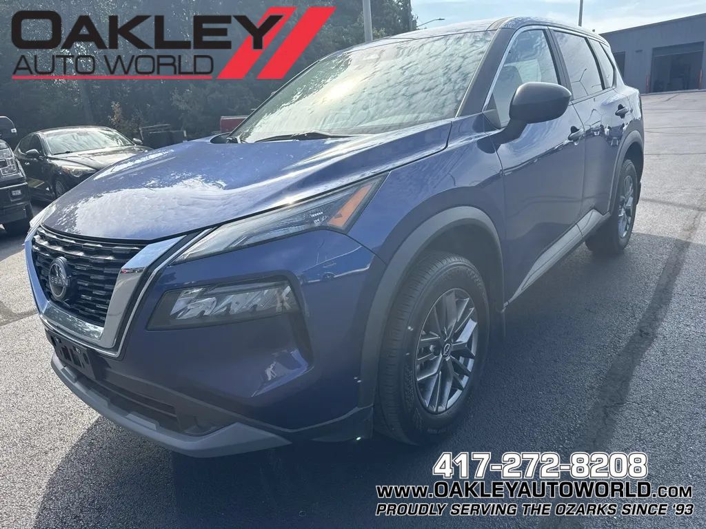 Used 2023 Nissan Rogue S AWD/4WD image 1