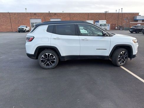Used 2023 Jeep Compass Limited image 6