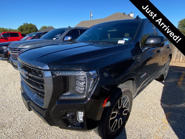 Used 2024 GMC Yukon AT4 w/ Technology Package AWD/4WD image 1