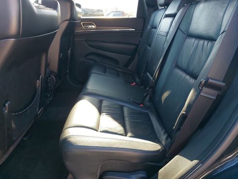 Used 2015 Jeep Grand Cherokee Limited image 16