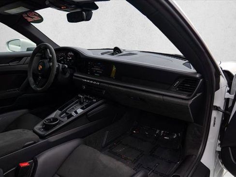 Used 2022 Porsche 911 Carrera GTS image 30