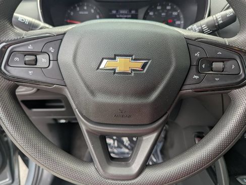 Used 2023 Chevrolet TrailBlazer LT FWD image 15