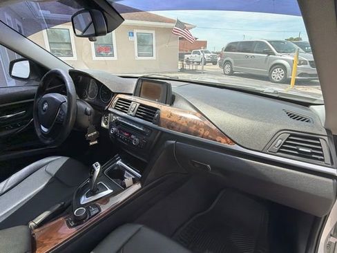 Used 2015 BMW 328i Sedan RWD image 14