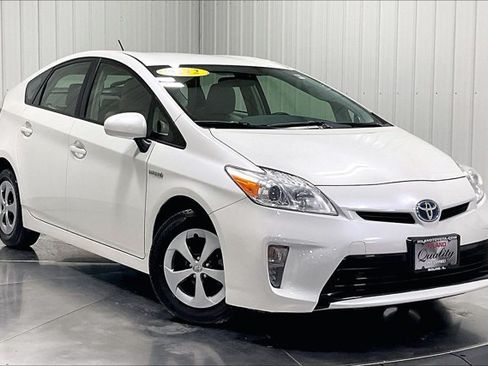 Used 2012 Toyota Prius Two FWD image 3
