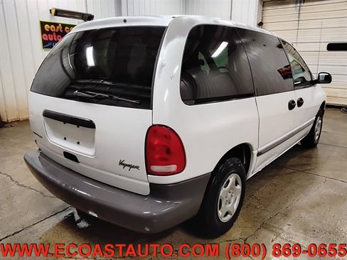 Used 1998 Dodge Caravan image 3
