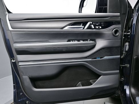 Used 2024 Jeep Grand Wagoneer L Series II w/ Quick Order Packagew 28T AWD/4WD image 13