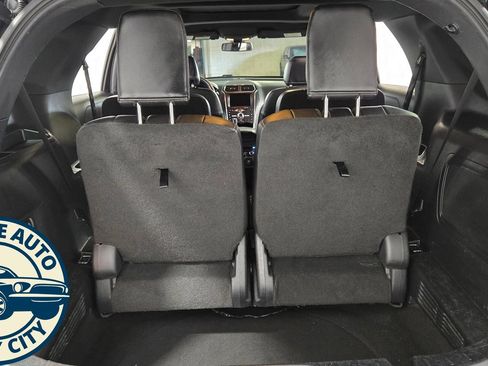 Used 2017 Ford Explorer Limited w/ Equipment Group 301A AWD/4WD image 37