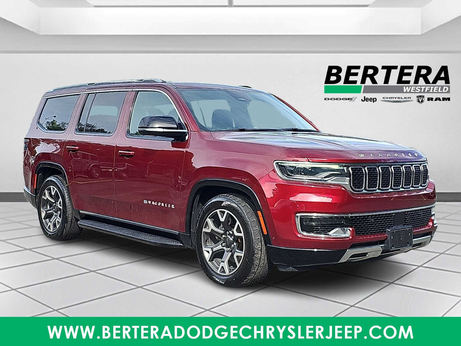 Used 2024 Jeep Wagoneer Series III AWD/4WD image 1