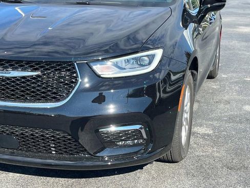 New 2026 Chrysler Pacifica Select image 10