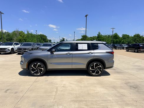 Used 2024 Mitsubishi Outlander SE AWD/4WD image 8