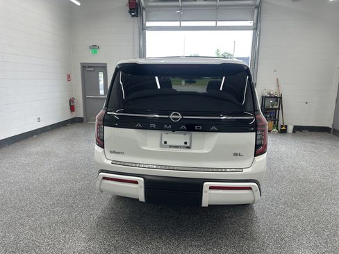 Used 2025 Nissan Armada SL w/ Captain's Chari Seat Package AWD/4WD image 7
