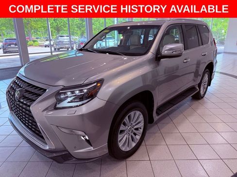 Used 2022 Lexus GX 460 Luxury w/ Sport Design Package image 3