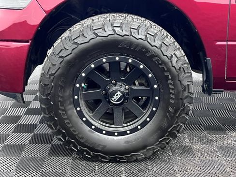 Used 2019 RAM 1500 Tradesman w/ Chrome Plus Package RWD image 10