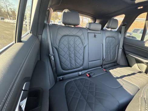 Used 2023 BMW X5 xDrive40i w/ Premium Package image 28