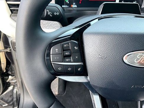 Certified 2025 Ford Explorer Platinum w/ Ultimate Package image 13