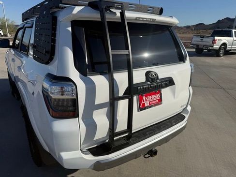 Used 2019 Toyota 4Runner TRD Off-Road AWD/4WD image 12