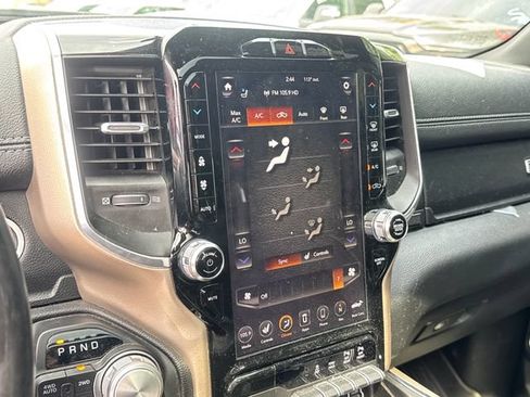 Used 2019 RAM 1500 Laramie AWD/4WD image 23