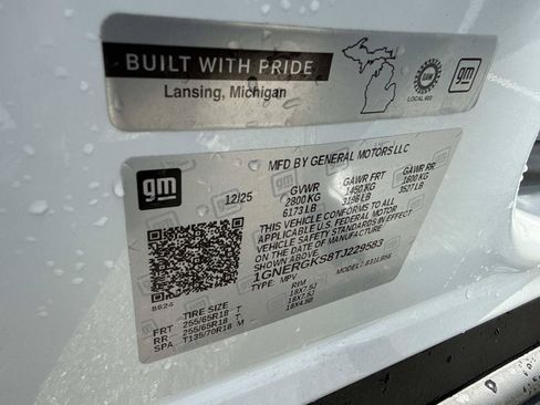 Used 2026 Chevrolet Traverse LT w/ Driver Confidence Package FWD image 34