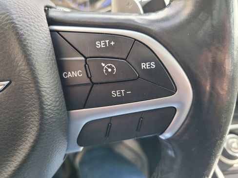 Used 2015 Chrysler 200 C w/ Sun/Sound Group FWD image 27