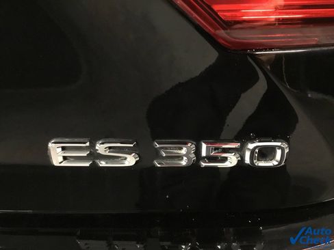 Used 2018 Lexus ES 350 w/ Navigation System Package image 14