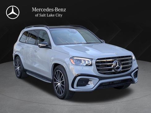 New 2026 Mercedes-Benz GLS 580 4MATIC image 1