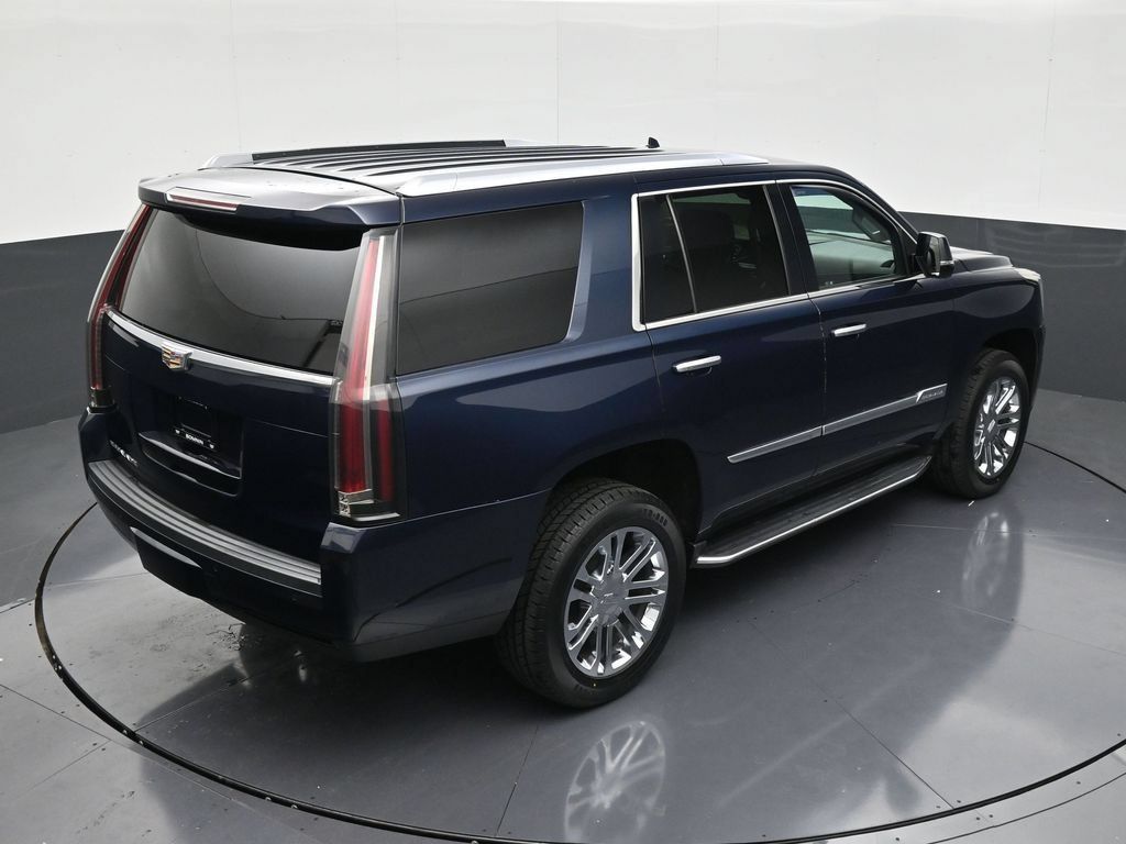 Used 2020 Cadillac Escalade 2WD image 16