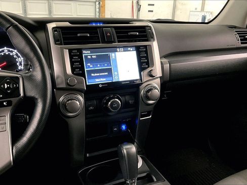 Used 2023 Toyota 4Runner SR5 Premium image 6