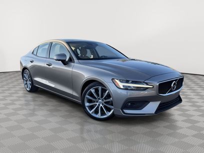 Used 2020 Volvo S60 T5 Momentum