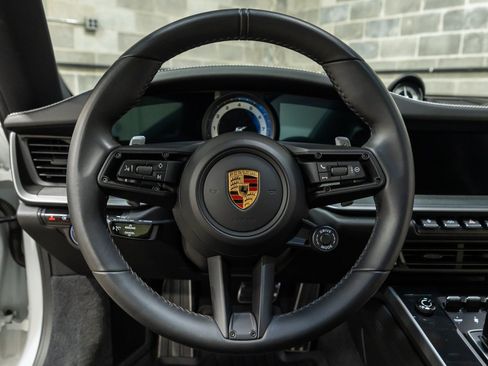 Used 2020 Porsche 911 Carrera 4S AWD/4WD image 40