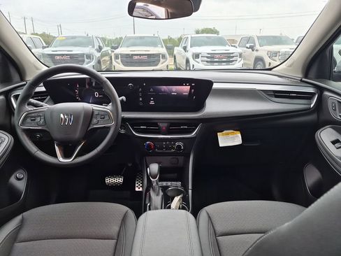 Certified 2026 Buick Encore GX Preferred w/ Advanced Technology Package FWD image 29