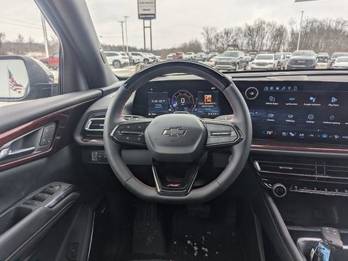 New 2026 Chevrolet Traverse RS w/ LPO, Floor Liner Package image 3