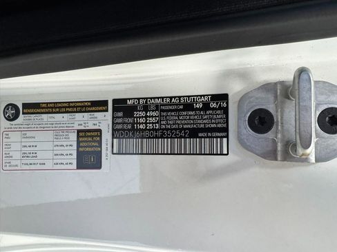 Used 2017 Mercedes-Benz E 400 4MATIC Coupe image 65