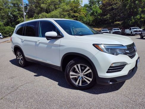 Used 2017 Honda Pilot EX-L image 2