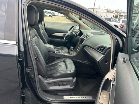 Used 2014 Lincoln MKX AWD w/ Equipment Group 102A image 19