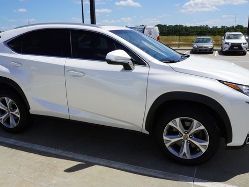 Used 2017 Lexus NX 200t FWD w/ Premium Package image 4