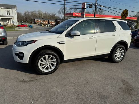 Used 2018 Land Rover Discovery Sport HSE AWD/4WD image 7