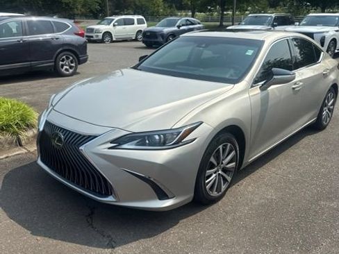 Used 2020 Lexus ES 350 w/ Accessory Package 2 FWD image 3