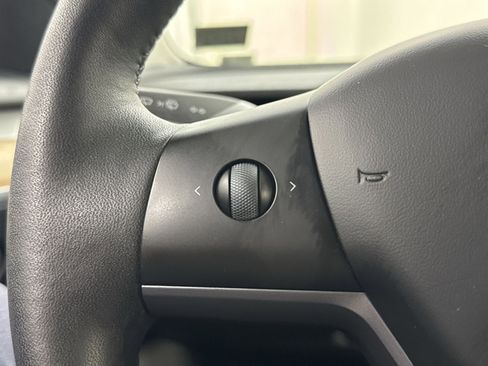 Used 2023 Tesla Model 3 Standard Range RWD image 46