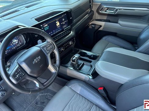 Used 2024 Chevrolet Silverado 1500 ZR2 w/ Technology Package AWD/4WD image 10