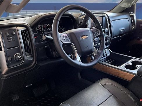 Used 2018 Chevrolet Silverado 2500 LTZ w/ Duramax Plus Package RWD image 4